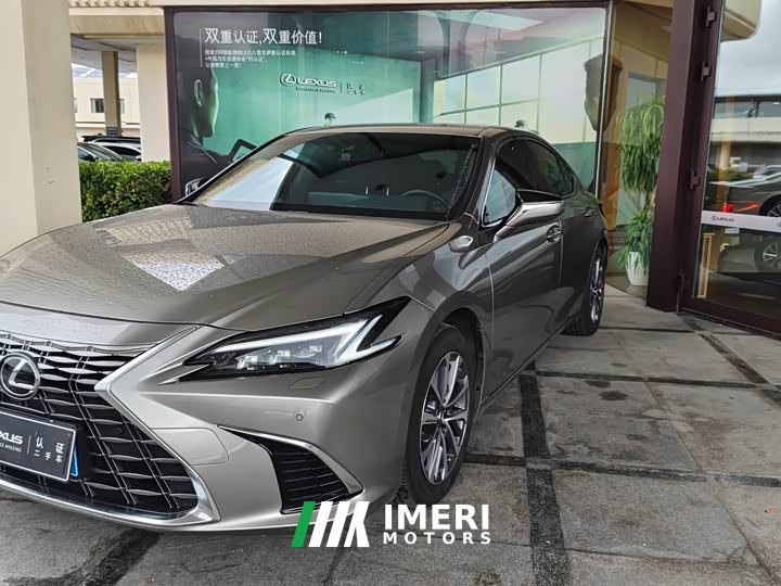Lexus ES 300h Edition
