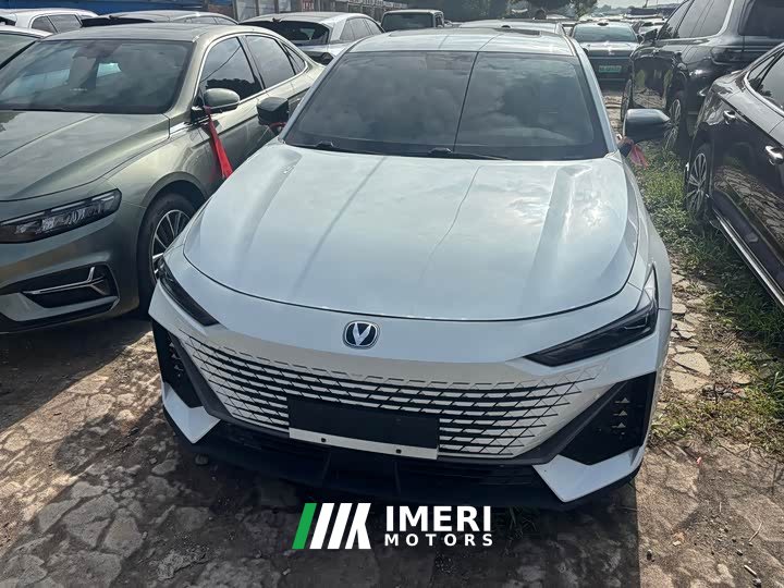 Changan UNI-V 1.5T Premium Version