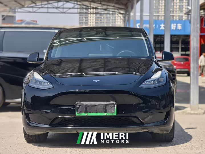 Tesla Model Y Long Range Edition