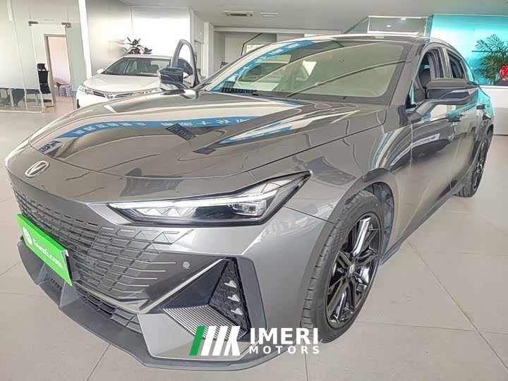 Changan UNI-V 1.5T Deluxe Version