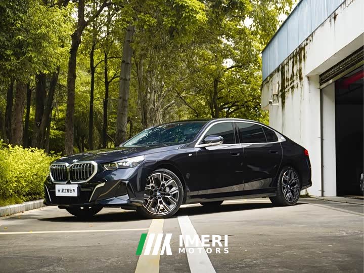 BMW 5 530Li Deluxe Version M