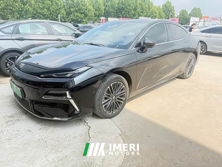 Geely 8 130km EM-i Deluxe Edition