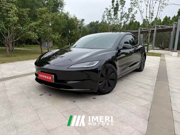 Tesla Model 3 Edition