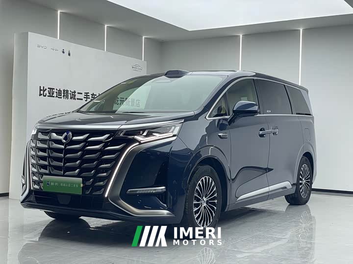 Denza D9 DM-i smart driving version 1020 four-wheel drive flagship