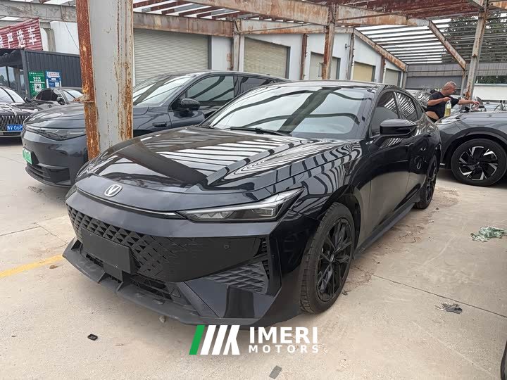 Changan UNI-V 1.5T Premium Version