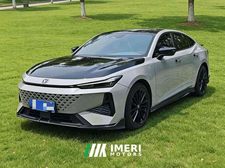 Changan UNI-V 1.5T Deluxe Version