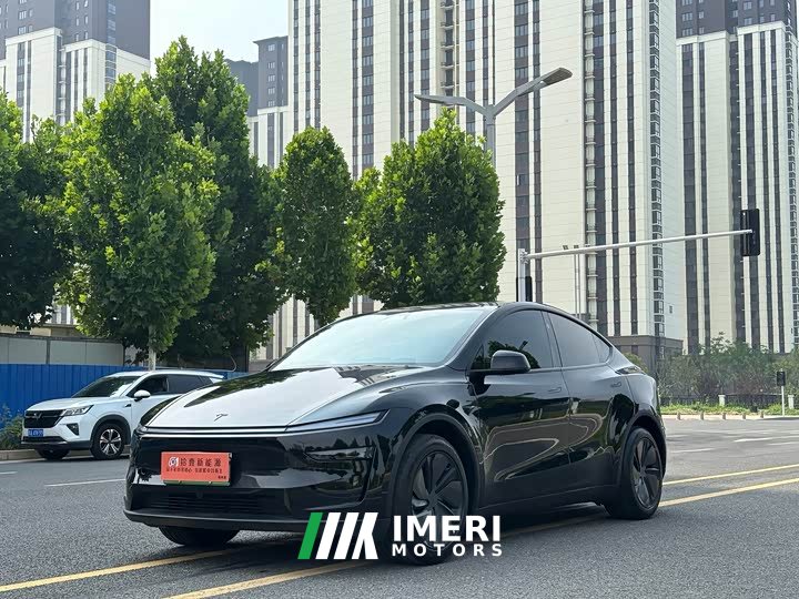 Tesla Model Y Edition