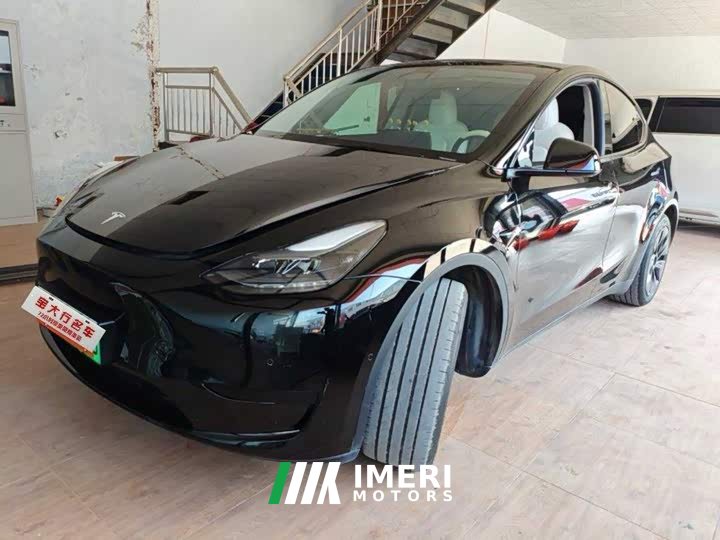 Tesla Model Y Edition