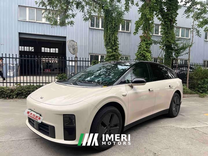Li Auto i6 2WD Edition