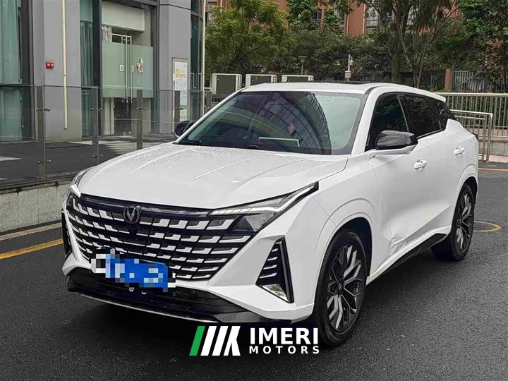 Changan UNI-Z 1.5T Luxury Version