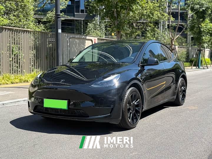 Tesla Model Y Long Range Edition