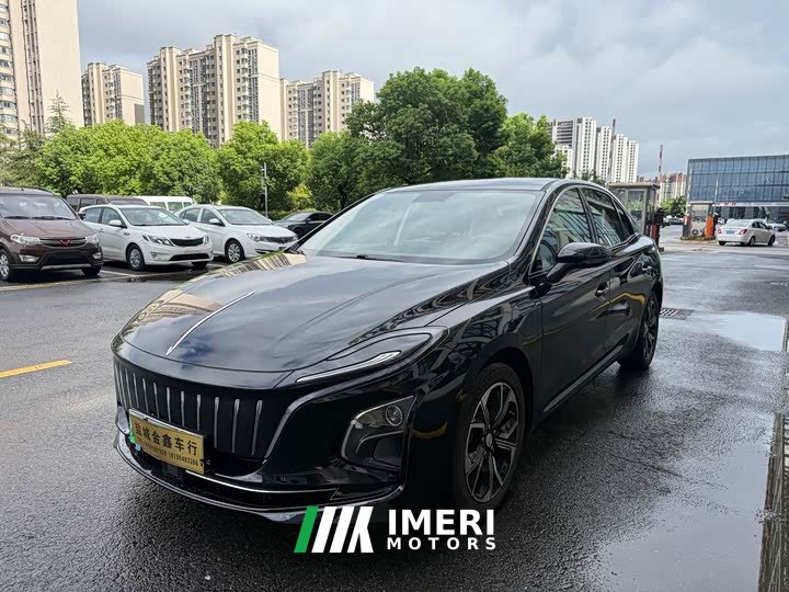 Hongqi E-QM5 Edition