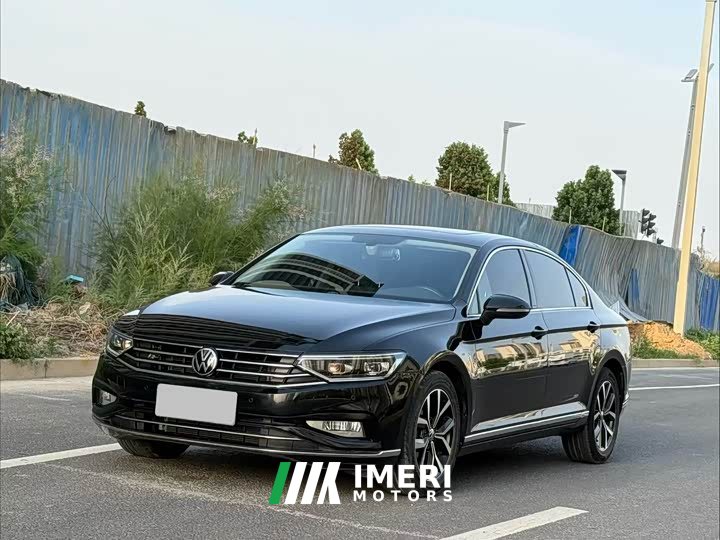 Volkswagen Magotan 330TSI DSG Version