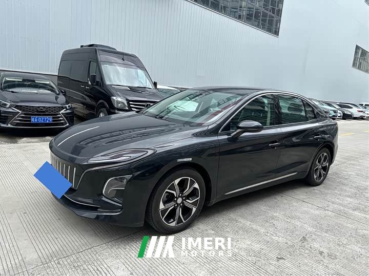 Hongqi E-QM5 450km Edition