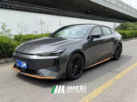 2024 UNI-V 2024 Model 1.5T Premium Version - ავტომობილი ჩინეთიდან