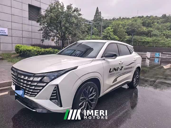 Changan UNI-Z 1.5T Premium Version