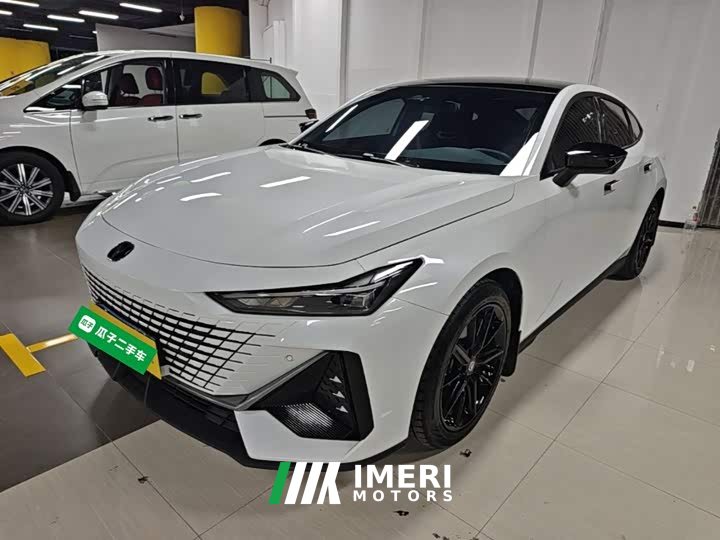 Changan UNI-V 1.5T Premium Version