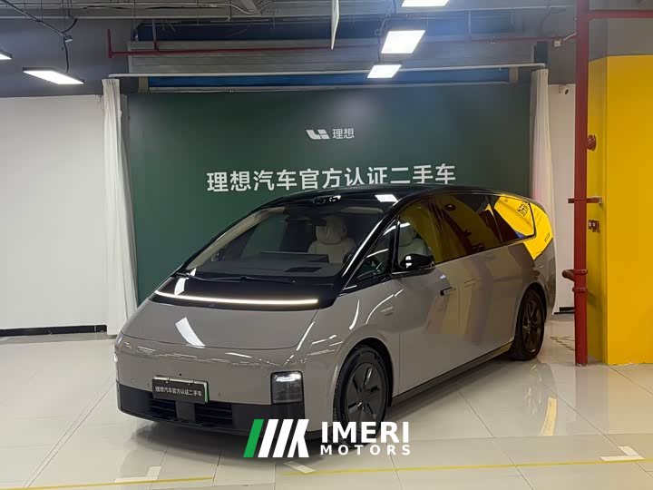 Li Auto MEGA Ultra Edition