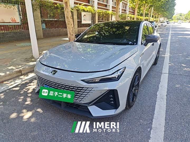 Changan UNI-V 1.5T Premium Version