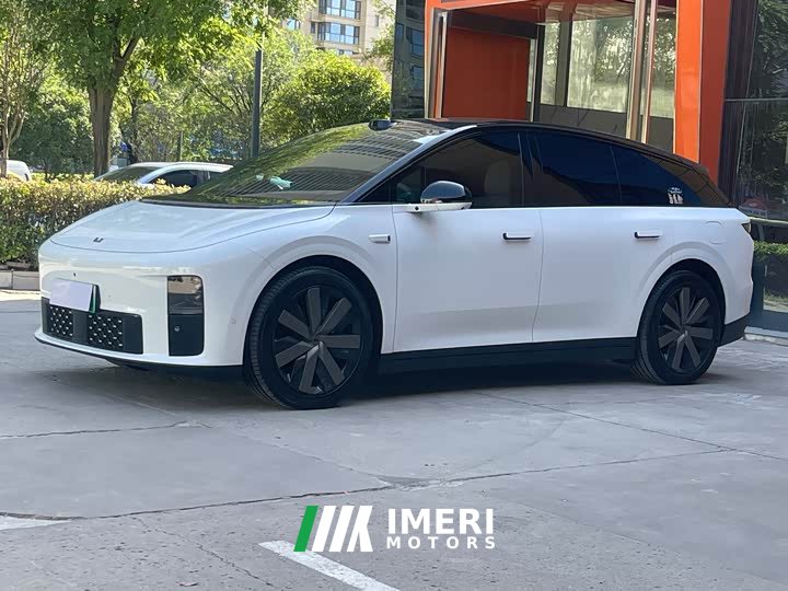 Li Auto i6 AWD Edition