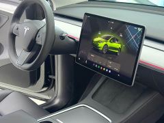 Tesla Model Y Rear-Wheel Drive - ფოტო 14