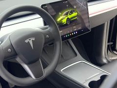 Tesla Model Y Rear-Wheel Drive - ფოტო 15