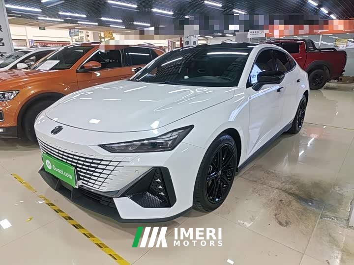 Changan UNI-V 1.5T Premium Version
