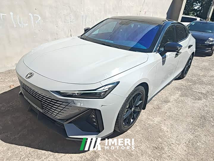 Changan UNI-V 1.5T Premium Version