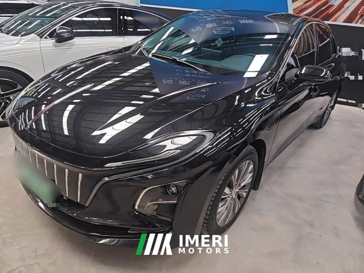Hongqi E-QM5 500km Edition