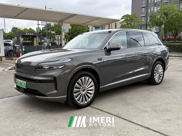 BMW Ledo L90 Ultra six-seater version