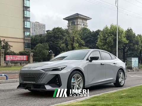 2022 UNI-V 2022 Model 1.5T Version - ავტომობილი ჩინეთიდან