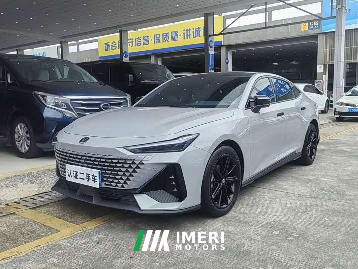 Changan UNI-V 1.5T Premium Version