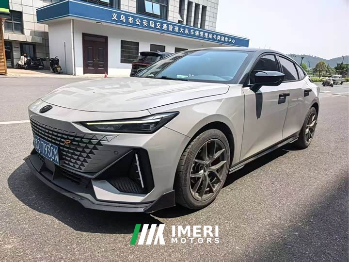 Changan UNI-V 1.5T Premium Version