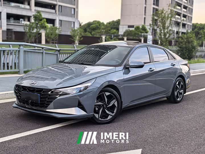 Hyundai Elantra 1.5L CVT LUXPremium Edition