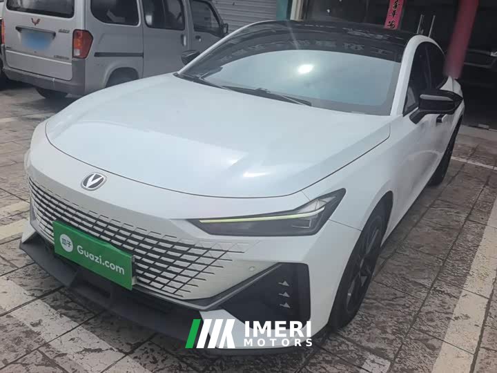 Changan UNI-V 1.5T Premium Version