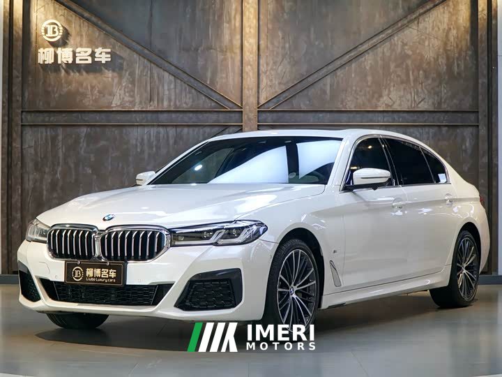 BMW 5 Series 530Li leading M sports package