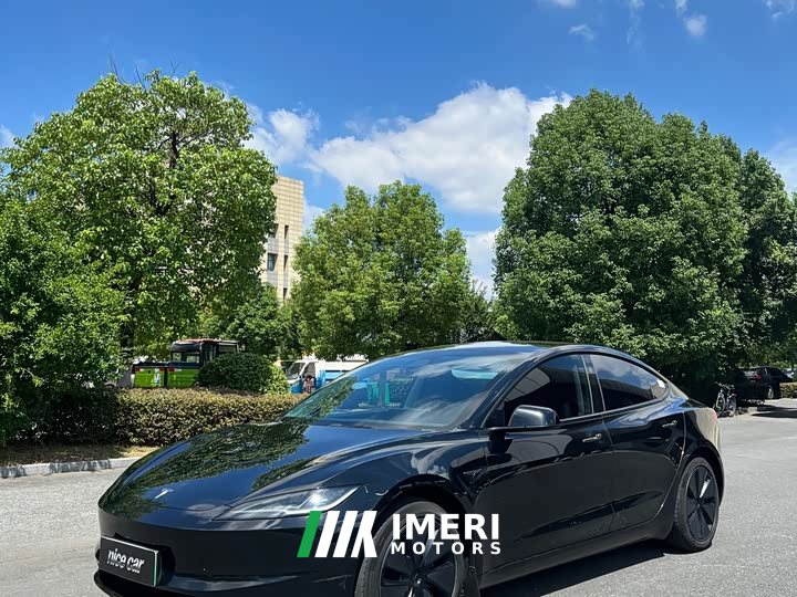 Tesla Model 3 Edition