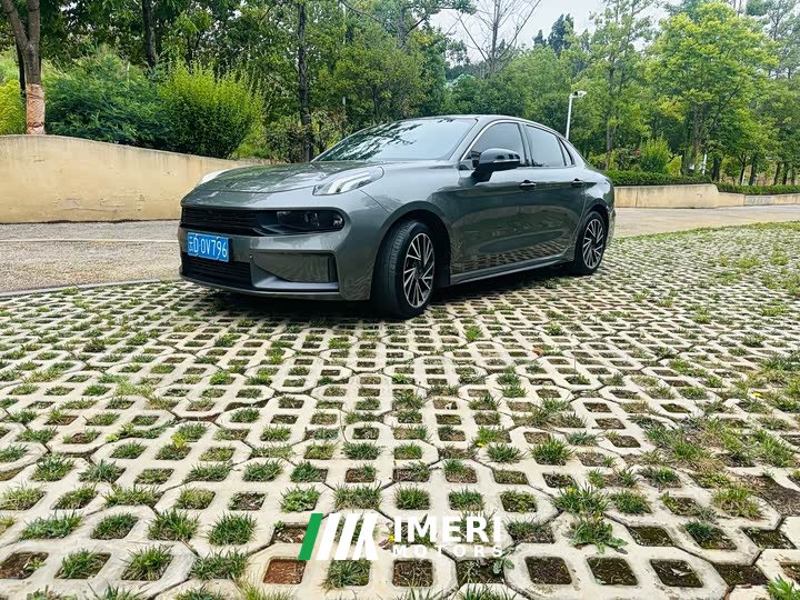 Lynk & Co 03 1.5TD DCT Plus