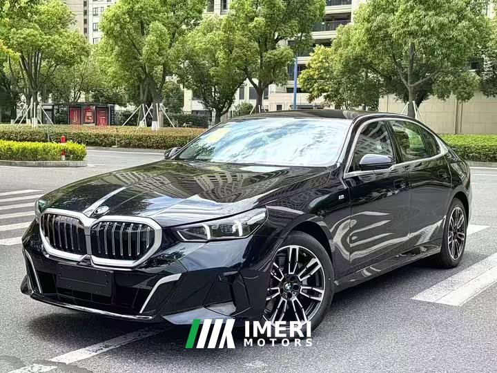 BMW 5 530Li Version M