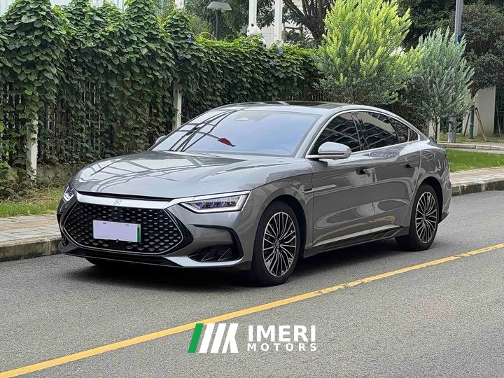 BYD DM-i Edition 121KM Deluxe Version