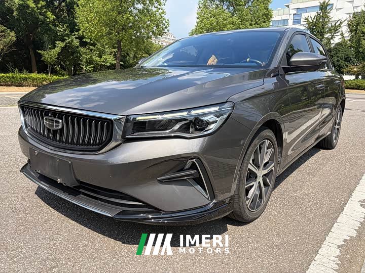 SAIC 4 1.5L CVTLuxury Version