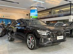 Audi Q8 2022 55 TFSI Premium Sport - ფოტო 4
