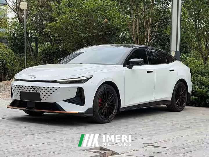 Changan UNI-V 1.5T Premium Version