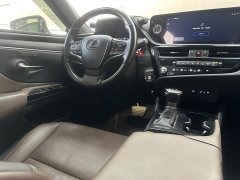 Lexus ES 200 Luxury Edition - ფოტო 18