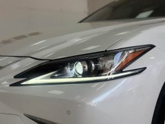 Lexus ES 200 Luxury Edition - ფოტო 4