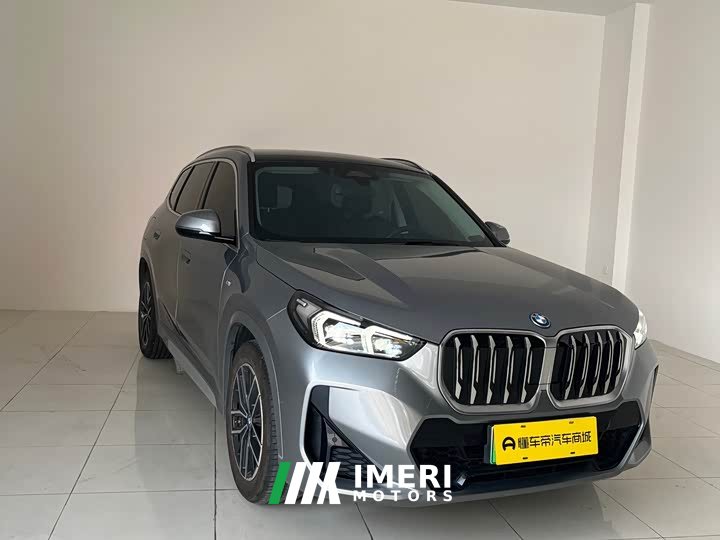 BMW iX1 eDrive25L M