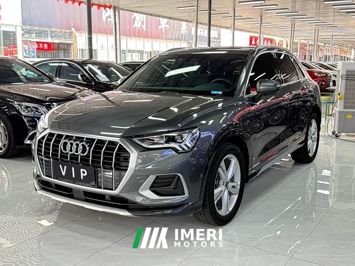 Audi Q3 35 TFSI Fashion Version