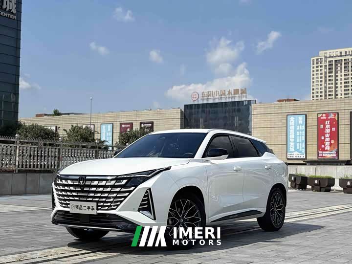 Changan UNI-Z 1.5T Premium Version