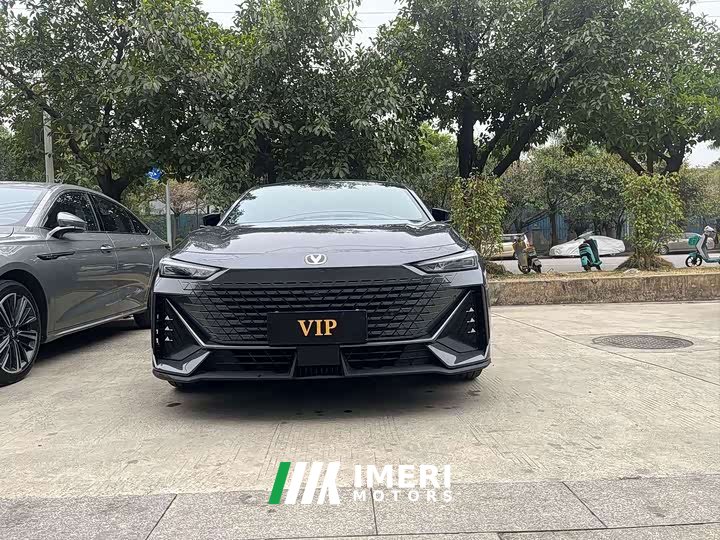 Changan UNI-V 1.5T Premium Version