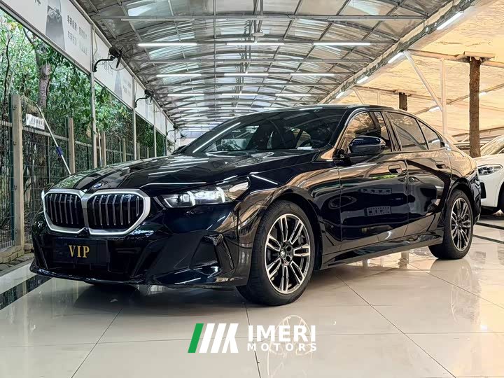 BMW 5 525i M